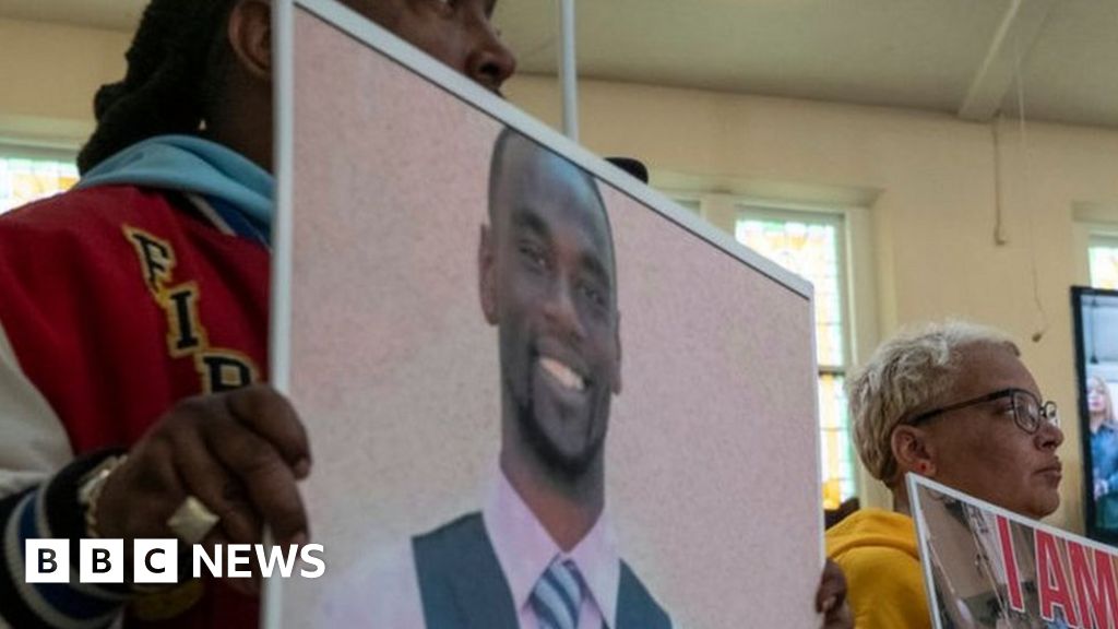 Autopsy indicates Tyre Nichols was beaten by police – lawyers